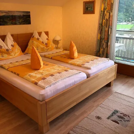 Gaestehaus Dullnig 홈스테이 *