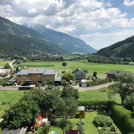Gaestehaus Dullnig * Obervellach
