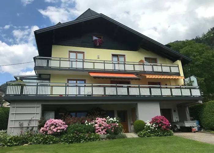 Gaestehaus Dullnig منزل للإقامة